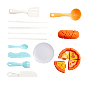 Набор Girl's Club "Посуда", более 18 предметов, органические материалы Набор Girl's Club "Посуда", более 18 предметов, органические материалы