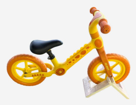 Беговел Slider, колеса EVA 12 дюймов, цвет: желтый Беговел Slider, колеса EVA 12 дюймов, цвет: желтый