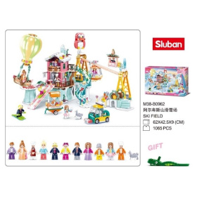 Конструктор "Горнолыжный курорт", 1065 деталей, 12 фигурок Конструктор "Горнолыжный курорт", 1065 деталей, 12 фигурок