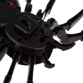 Робот-паук "Beboy" на пульте радиоуправления с паром Робот-паук "Beboy" на пульте радиоуправления с паром