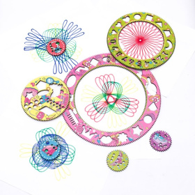 Спирограф "Принцессы" Спирограф "Принцессы"