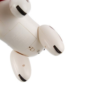 Робопес "Скай" "BEBOY" на пульте радиоуправления Робопес "Скай" "BEBOY" на пульте радиоуправления