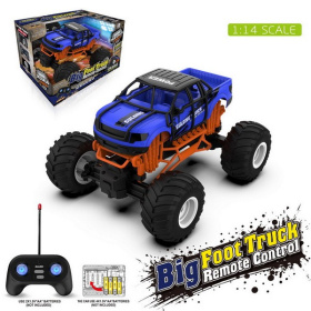 Машинка-бигфут на пульте радиоуправления Машинка-бигфут на пульте радиоуправления