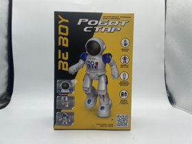 Робот "Beboy" на пульте радиоуправления Робот "Beboy" на пульте радиоуправления