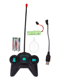 Машинка " BeBoy" на пульте радиоуправления с паром Машинка " BeBoy" на пульте радиоуправления с паром