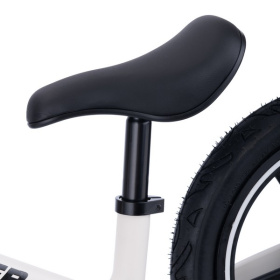 Беговел Slider, надувные колеса 14 дюймов, цвет: белый Беговел Slider, надувные колеса 14 дюймов, цвет: белый