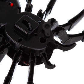 Робот-паук "Beboy" на пульте радиоуправления с паром Робот-паук "Beboy" на пульте радиоуправления с паром