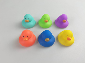 Набор "Уточки-пищалки/брызгалки" для купания Набор "Уточки-пищалки/брызгалки" для купания